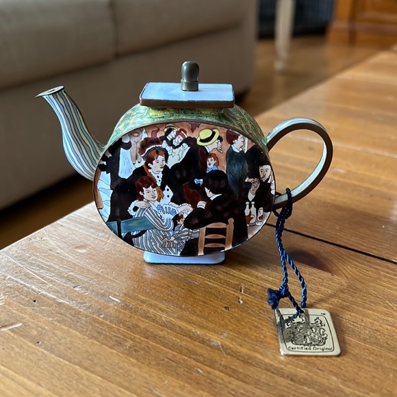 Trade Plus Aide Enamel Teapot - Picture 1 of 1